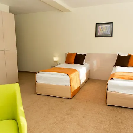 хотел-клиника д-р гечеви Хотел